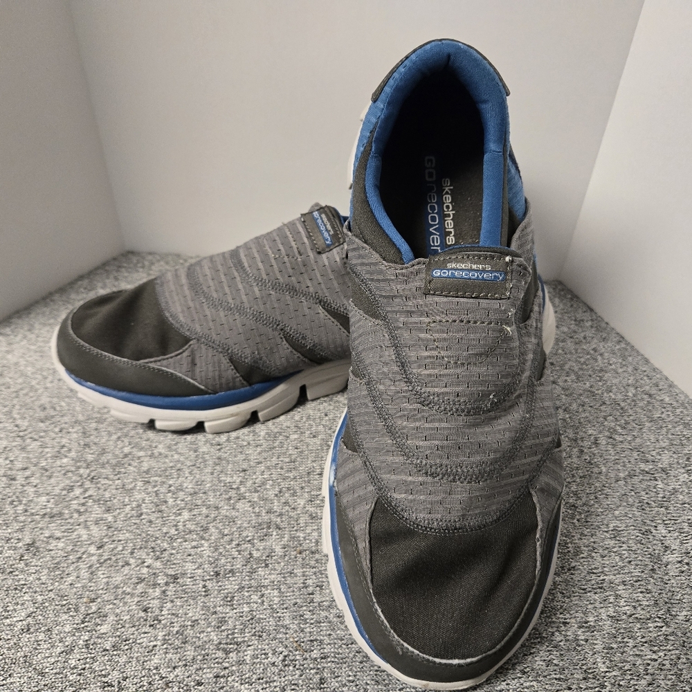 Men's Gray and Blue Athletic Shoes